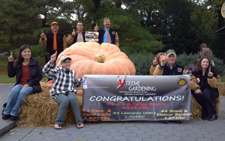 Giant Gardening - Pumpkin - Bryson