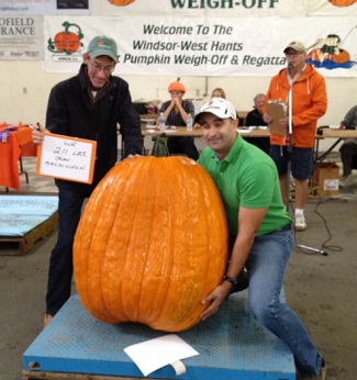 Giant Gardening - Pumpkin - John McKinnon